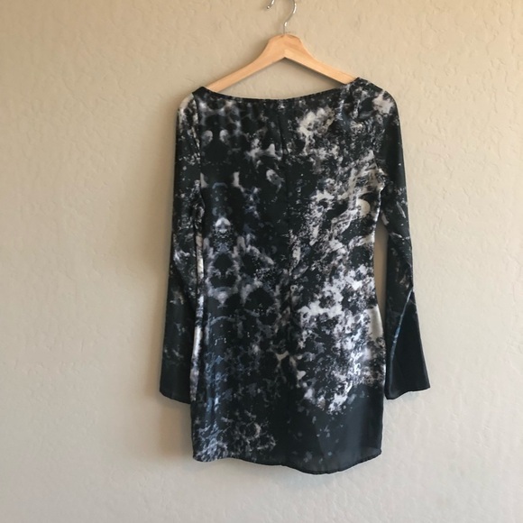 STYLESTALKER Lithium Tunic Dress - Picture 7 of 9